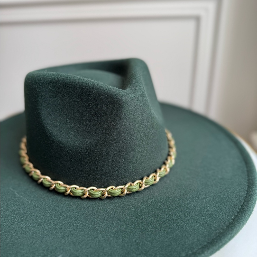 BRAIDED CHAIN- Elegant Green Hat